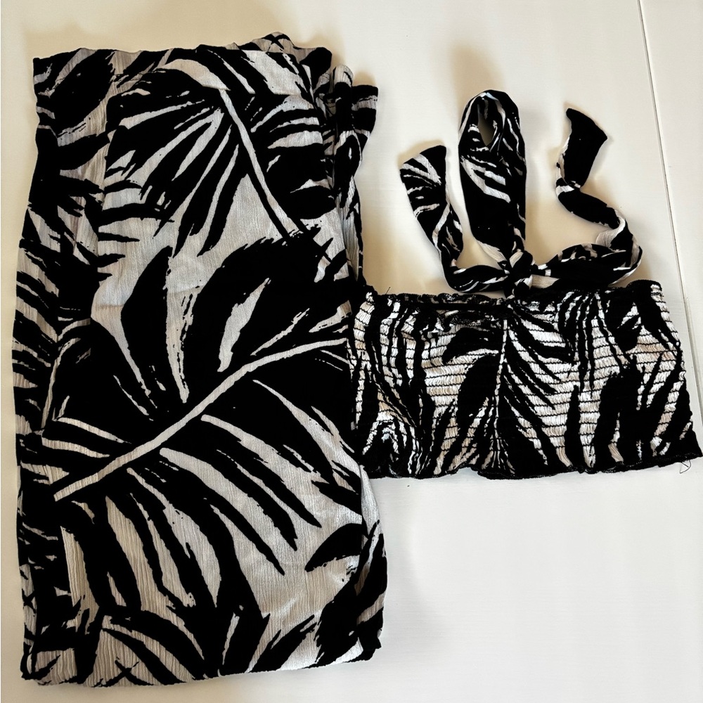 Black and White Leaf Print Two-Piece Set